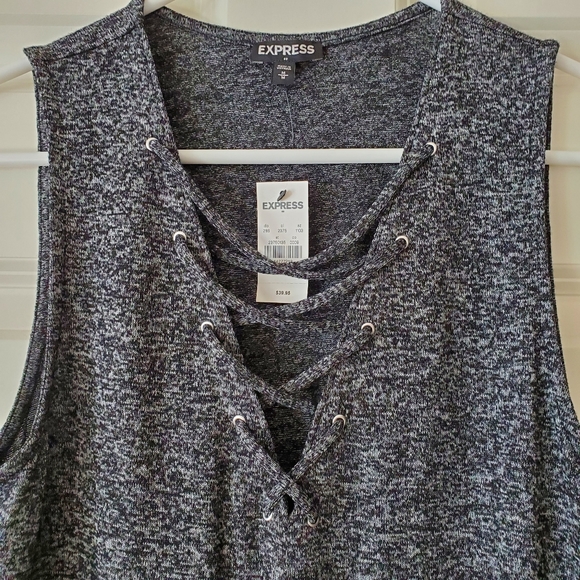 NWT Express Criss-cross Neck Sleeveless Top Sz M - Picture 3 of 6